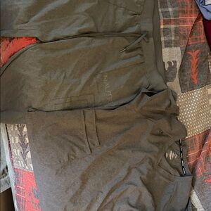 Nautica Women’s Charcoal Gray Scrub set